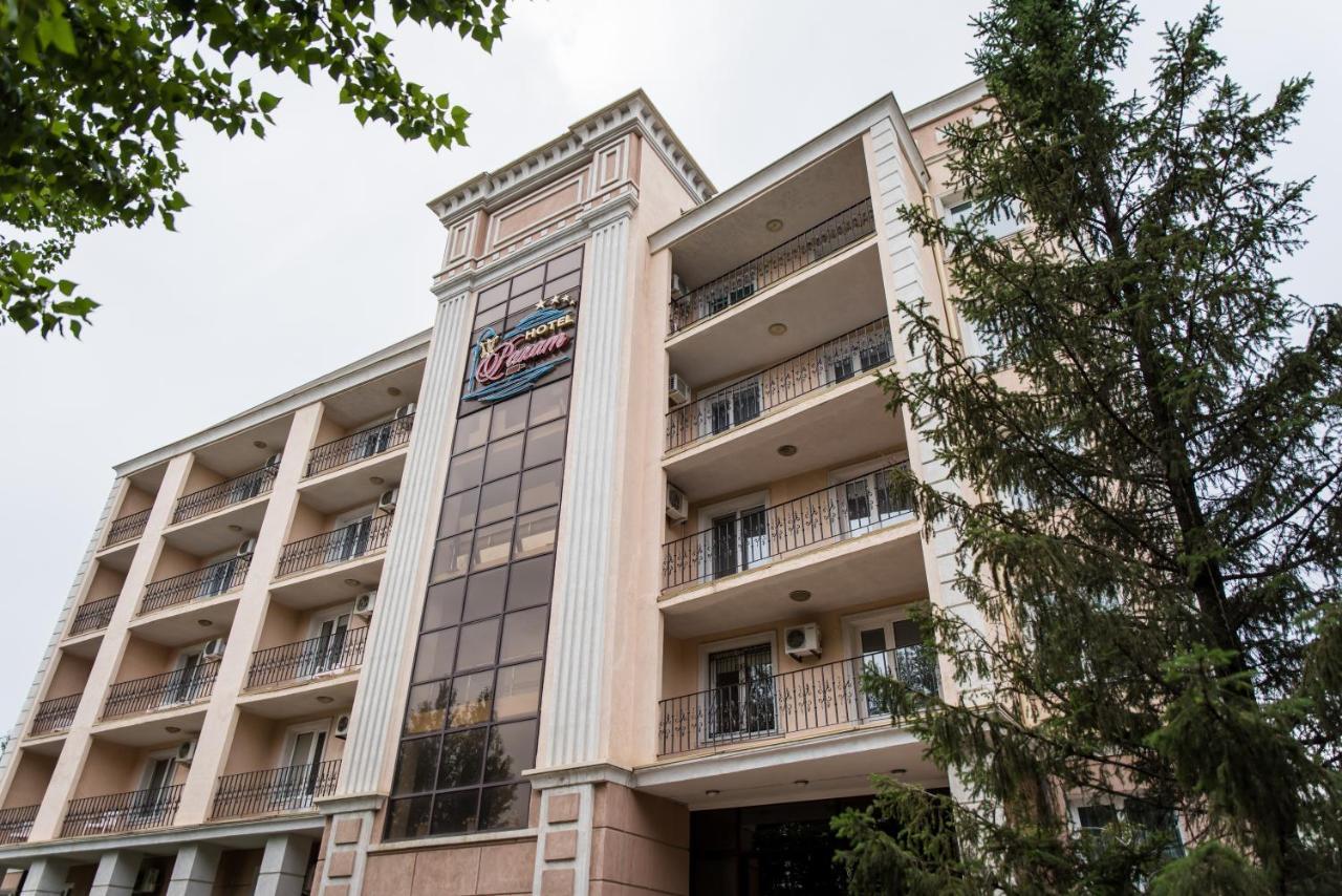 Гостиница Рахат Уральск Экстерьер фото